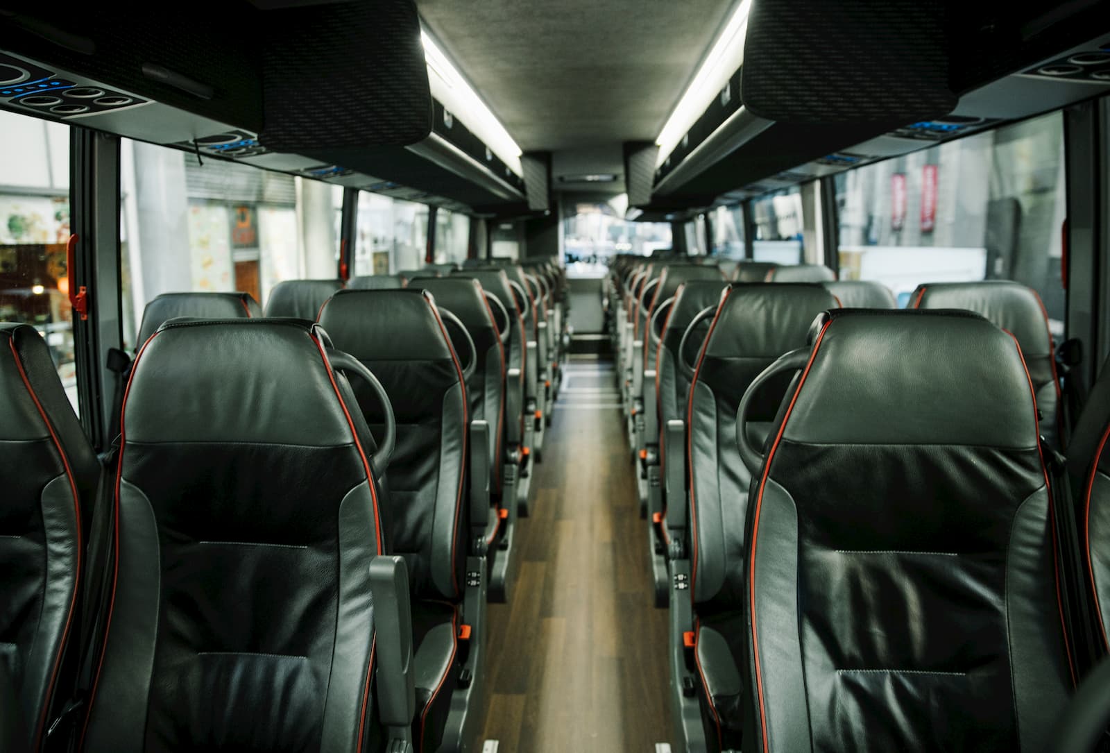 Deluxe Bus Transportation